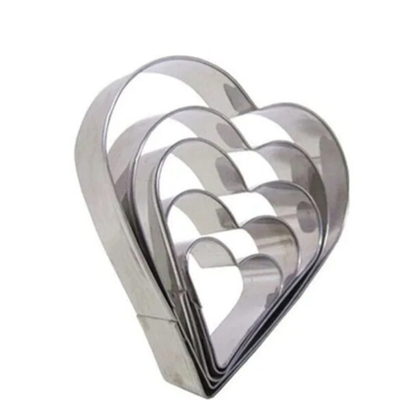 Kit com 5 Cortadores de Biscoito em Formato de Coração