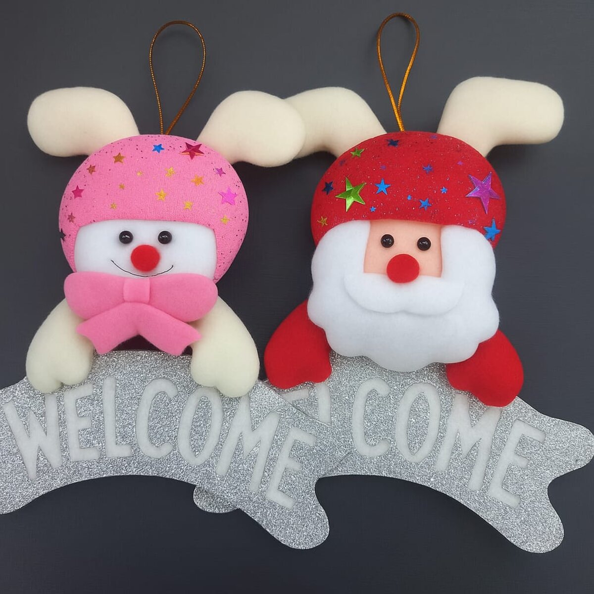 b89d03779cd51cfcc3a810de6bf337bc.jpg Enfeite de Porta Natalino Boneco de Neve e Papai Noel com Placa "Welcome - Imagem 1