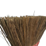 Vassoura Piaçava Madeira Com Cabo - Imagem 3