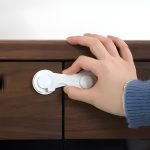 Fechadura De Plastico Para Gavetas Rosa MG2937 MG1765 7892017102296 - Imagem 2