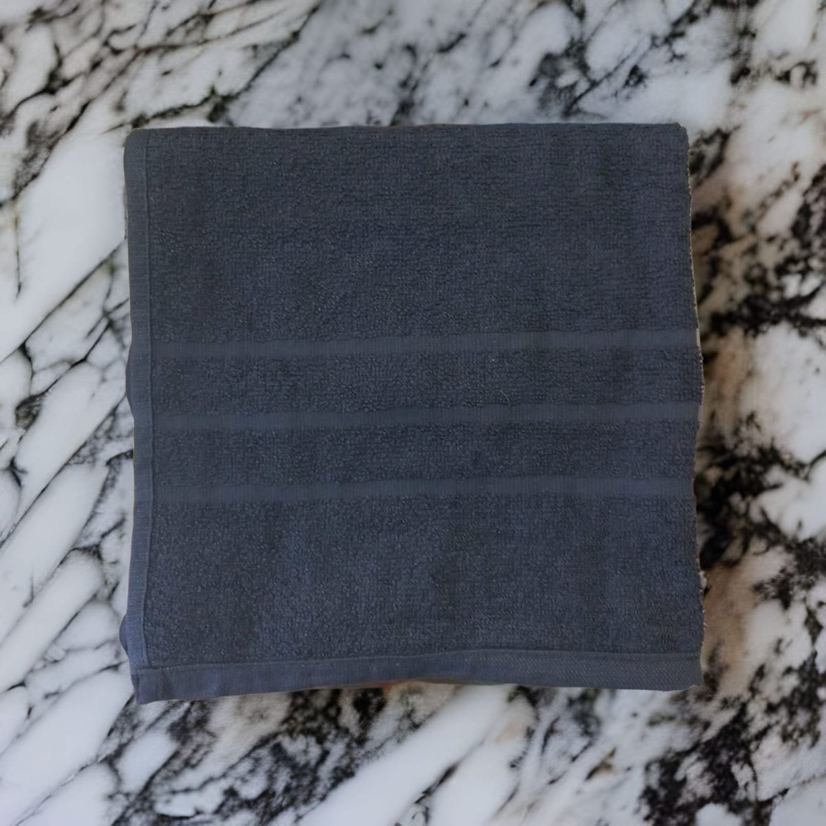 d5348cfa28ad2c786a230a85c89fea6f.jpeg Toalhas De Rosto Profissional 100% Algodão - Preto, Branco - Imagem 3