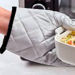 Luva Protecao Culinaria Prata Borda Bege  MG225-2 - Imagem 4