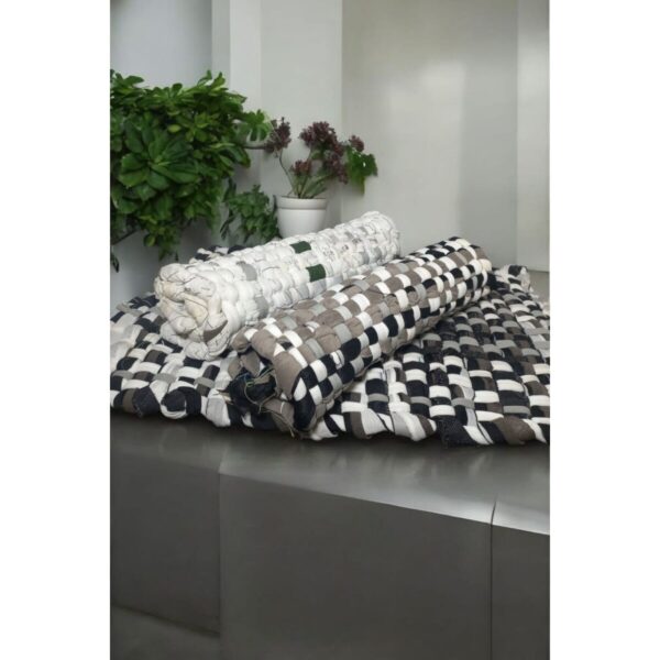 Tapete Artesanal 40x60 cm em Tiras de Tecido Reciclável – Estampas Sortidas