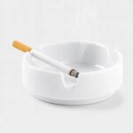 Cinzeiro de Porcelana Branca