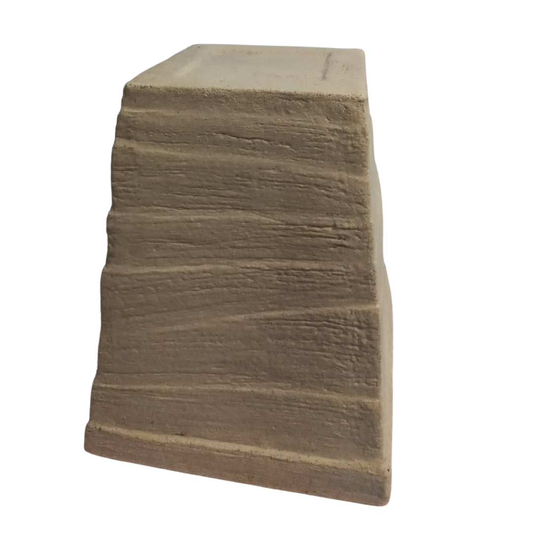 189abd2f0fcb800e3c28fa6ecfc97b5a.png Vaso Coluna Degrau Quadrado REF 097 28x22 cm Polietileno - Imagem 2